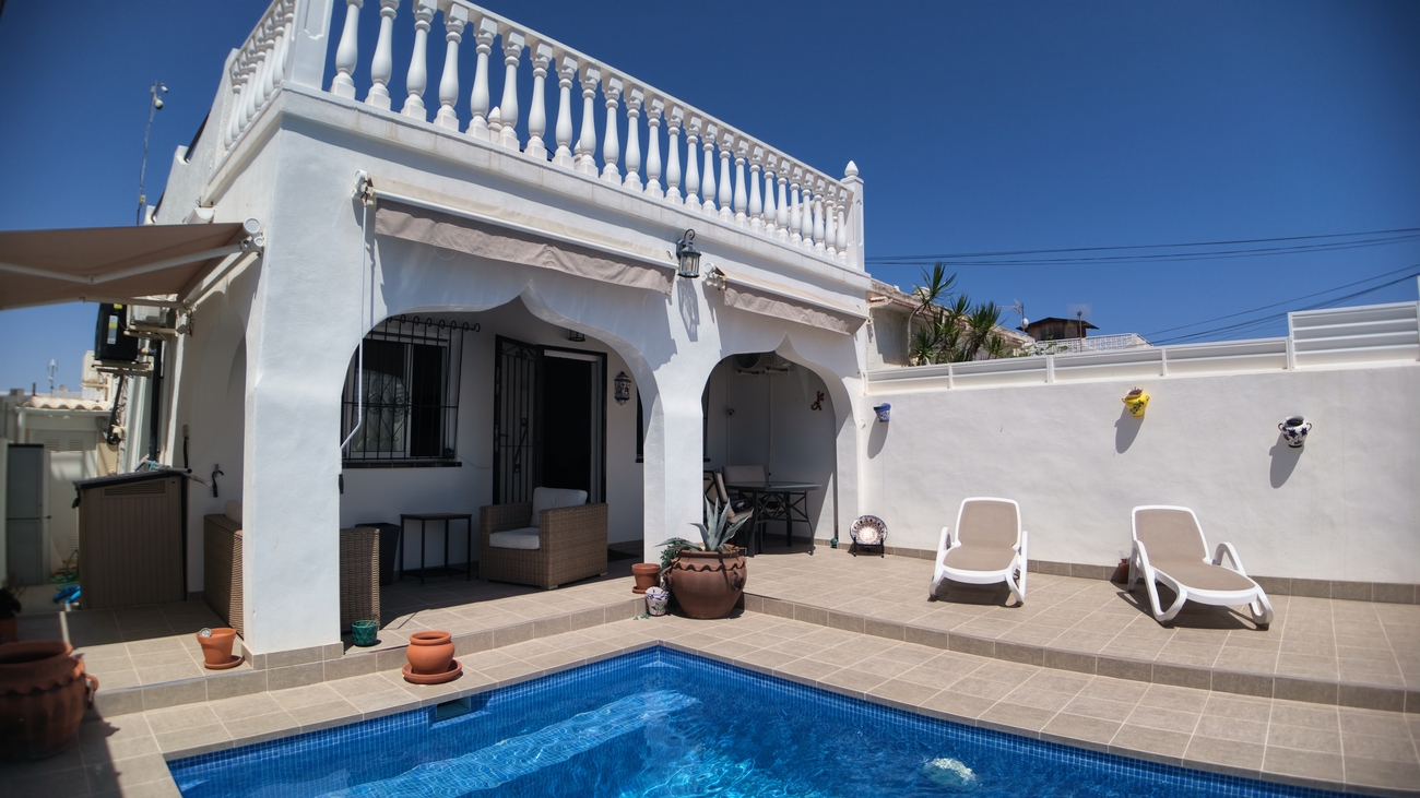 townhouse en villamartin · costa-blanca 240000€