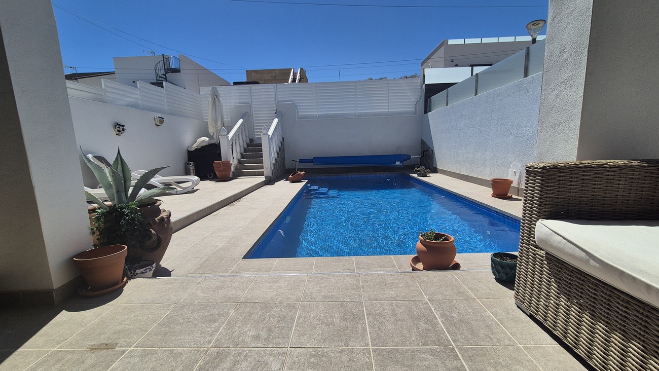 House in San Miguel de Salinas - Image 5