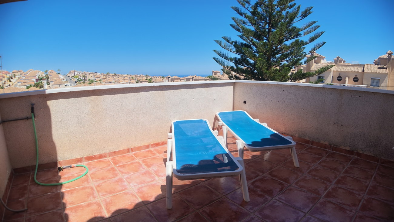 Vrijstaande villa te koop in Villamartin, Villamartin