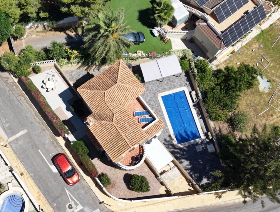 Vrijstaande villa te koop in Villamartin, Villamartin