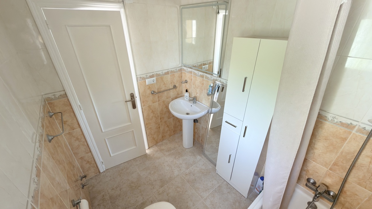 Vrijstaande villa te koop in Orihuela Costa