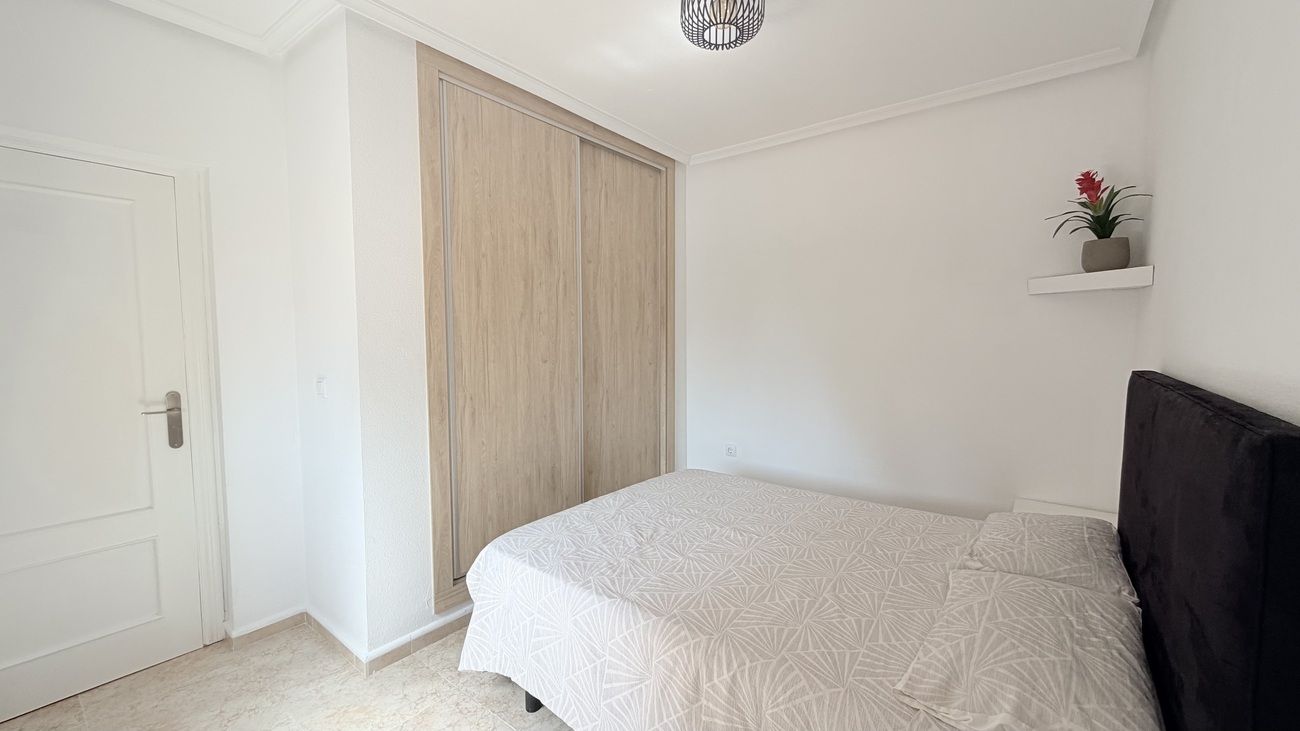 Vrijstaande villa te koop in Orihuela Costa