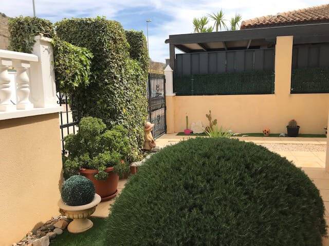 Vrijstaande villa te koop in Fortuna