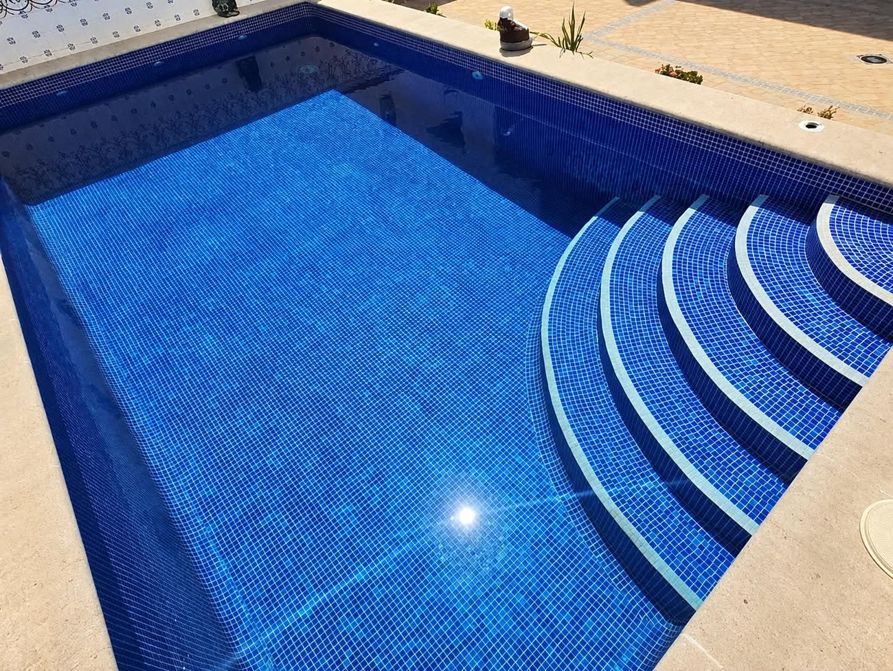 6 Bedroom Townhouse for Sale in Canals