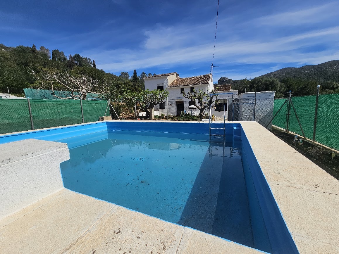 5 Bedroom Property for Sale in Xativa