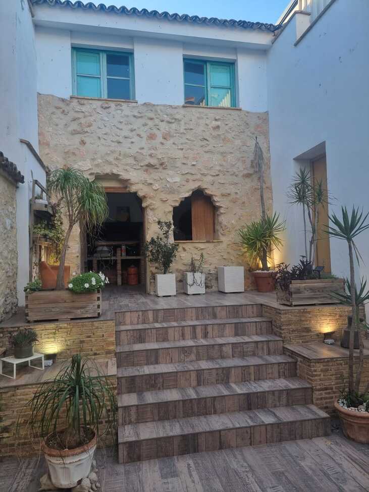 3 Bedroom Townhouse for Sale in Canals