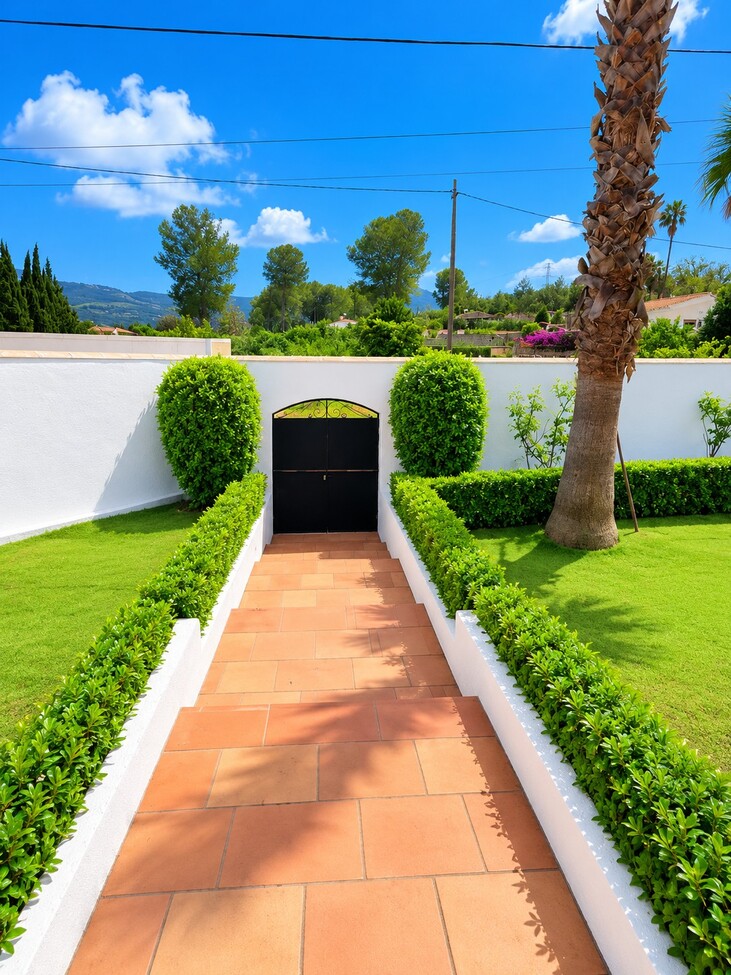 8 Bedroom Property for Sale in Canals