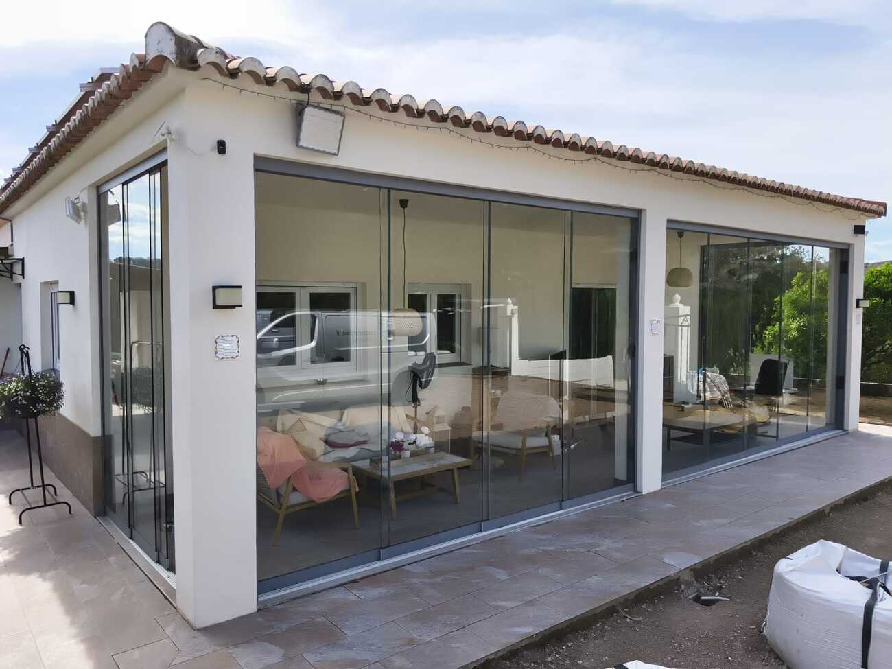 5 Bedroom Property for Sale in Xativa