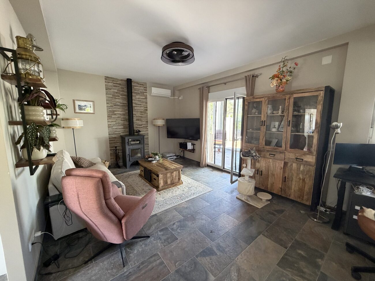 5 Bedroom Property for Sale in Xativa