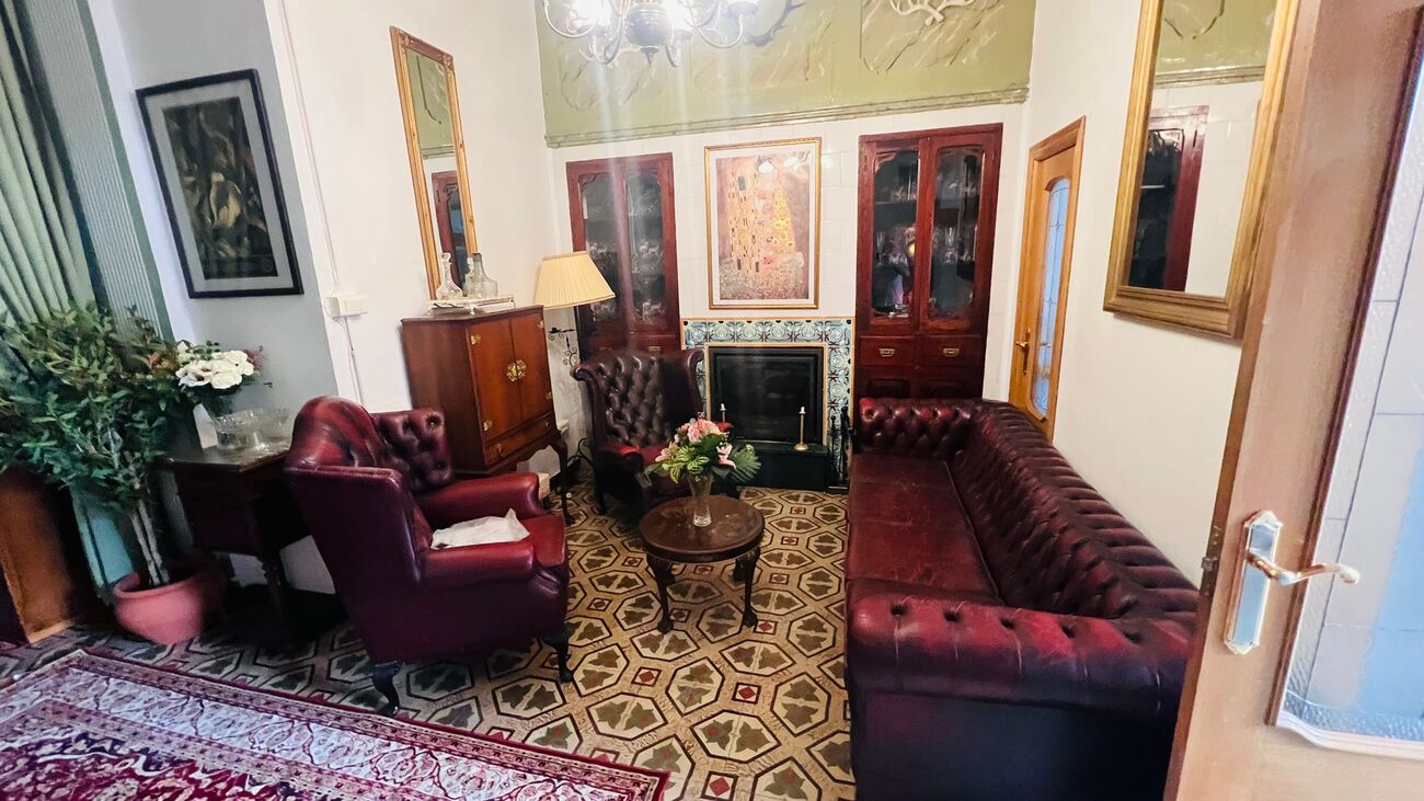 4 Bedroom Townhouse for Sale in Daimus