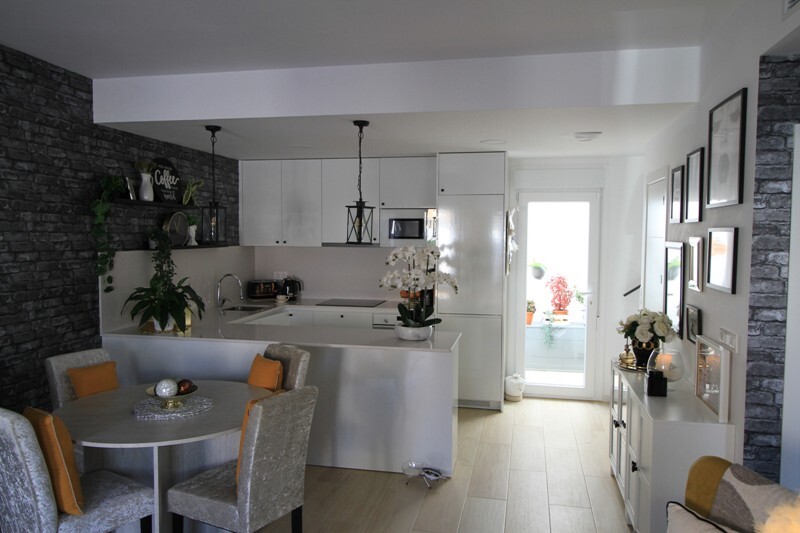 3 Bedroom Town House for Sale in Avileses