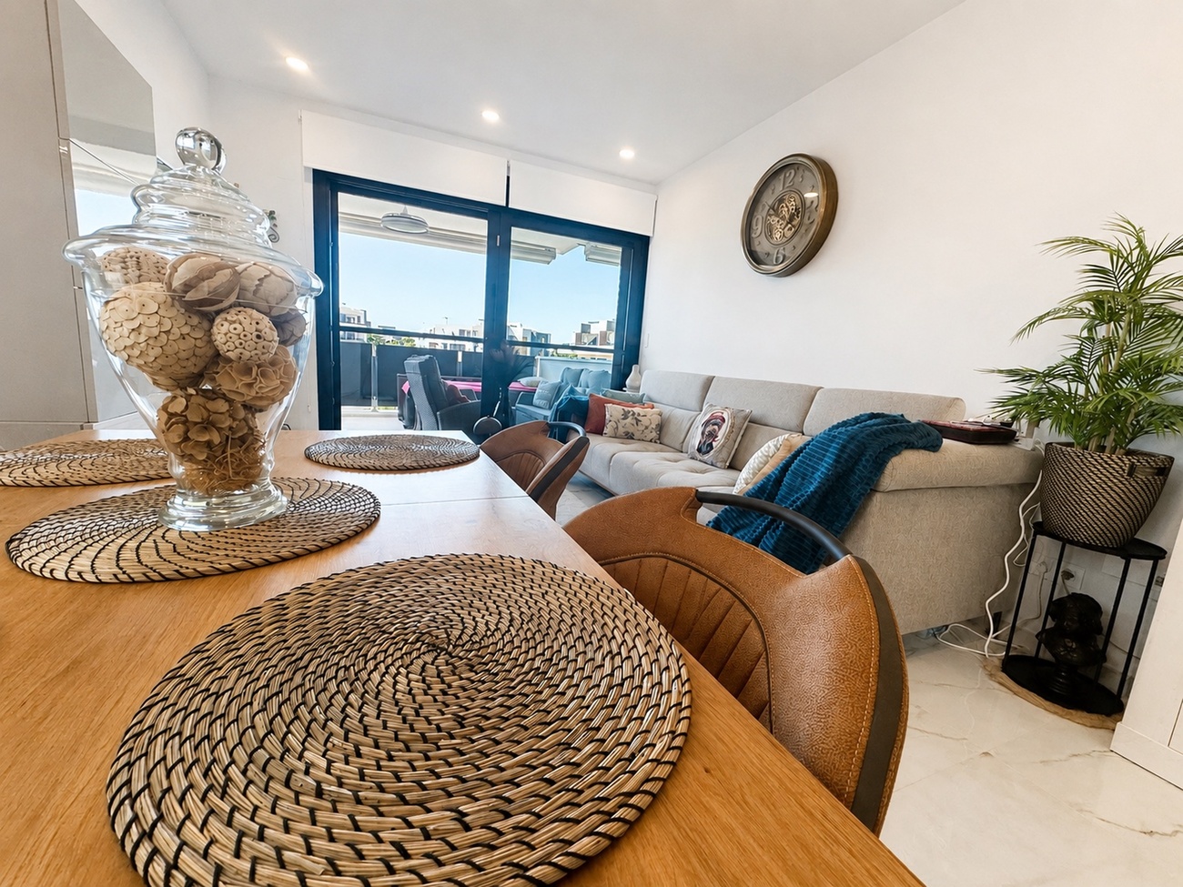 2 Bedroom Apartment for Sale in Los Almendros (Orihuela-Costa)
