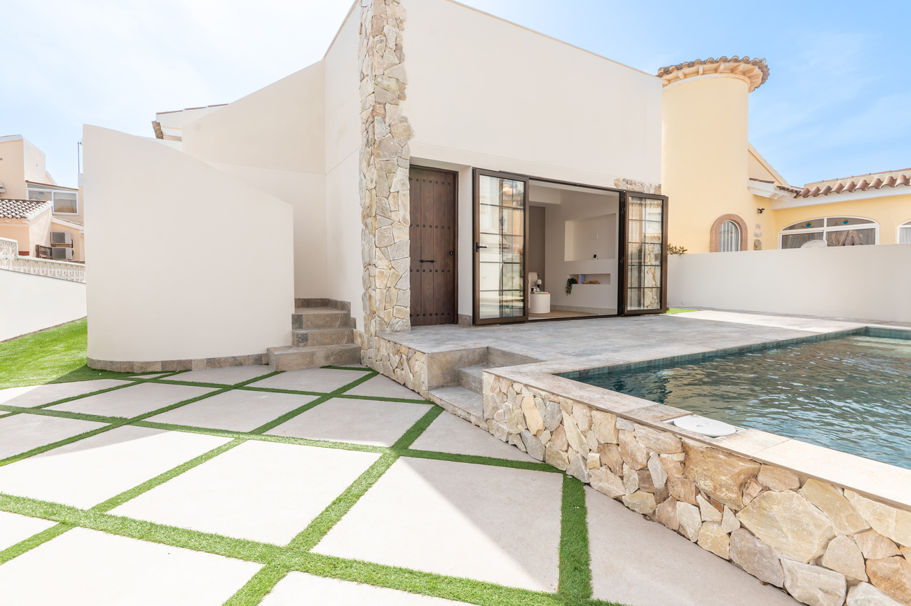 Property Image 1 Property Image 1