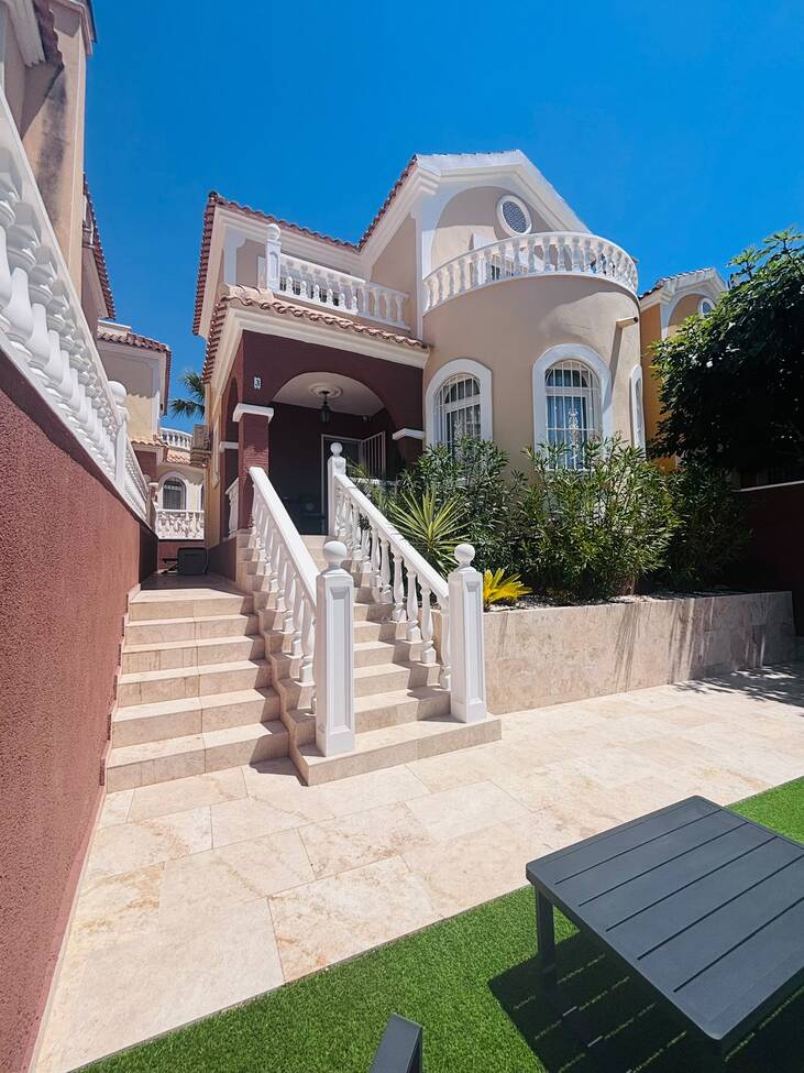 villas en orihuela-costa · villamartin 250000€
