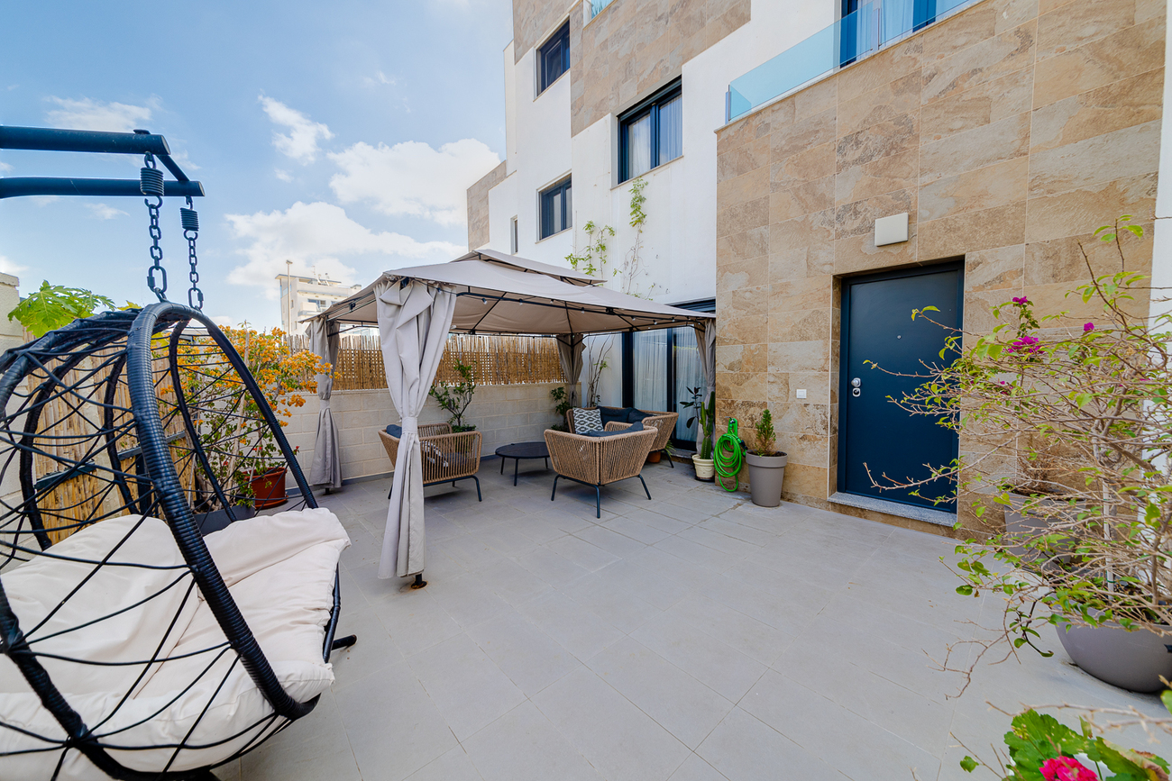 House in Villamartin - Image 4